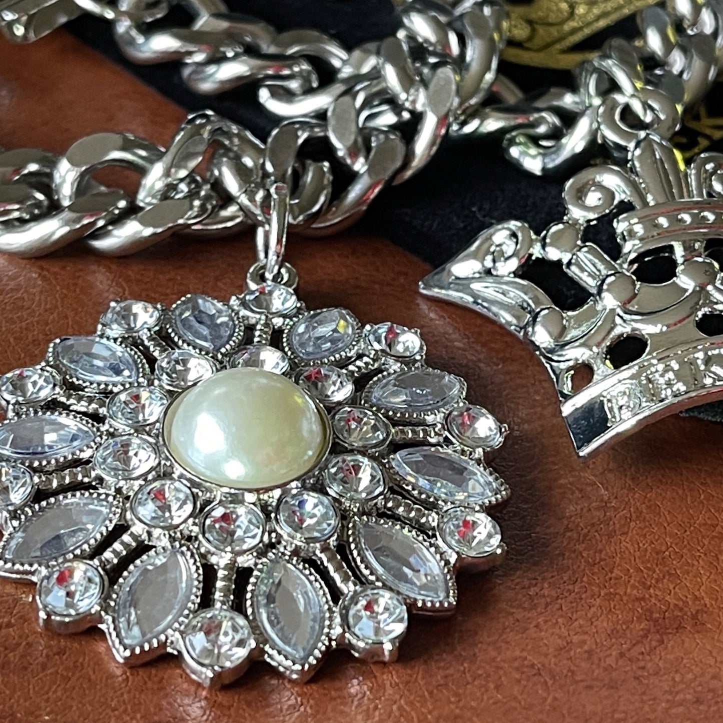 Glamor Ice Bling Charm Collar Chain